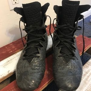 Under Armour cleats👟